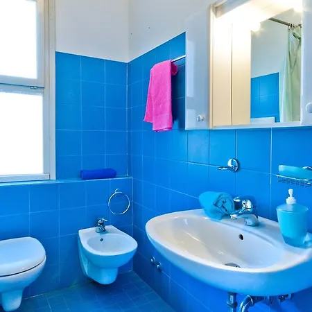 In 25584 Apartment